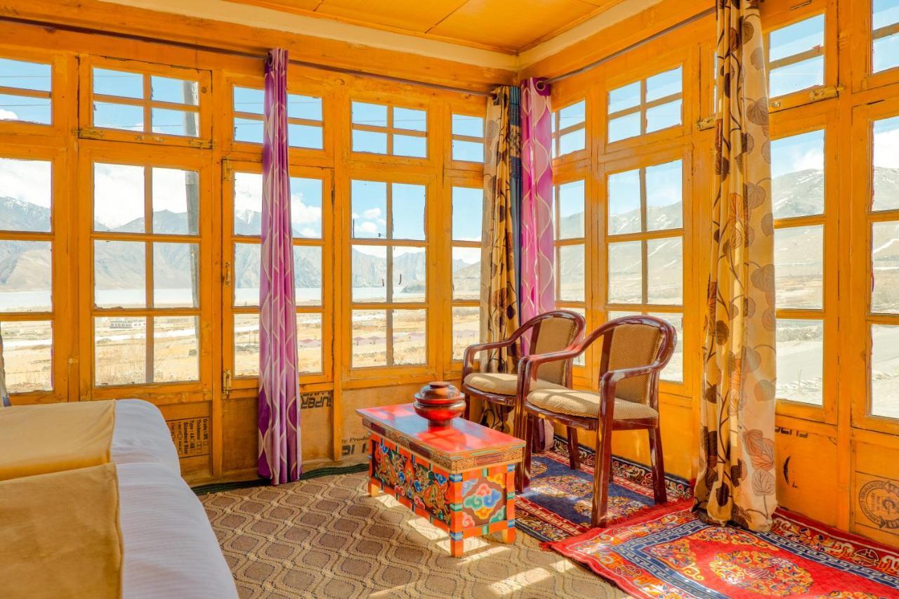 Astrostays At Pangong Spangmik Exterior photo