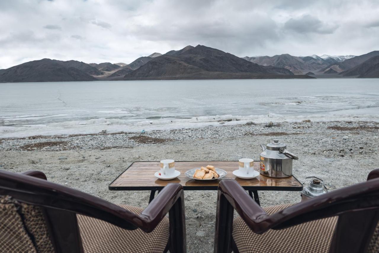 Astrostays At Pangong Spangmik Exterior photo
